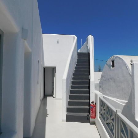 Livin Santorini - Center Rooms Santorini Island Kültér fotó