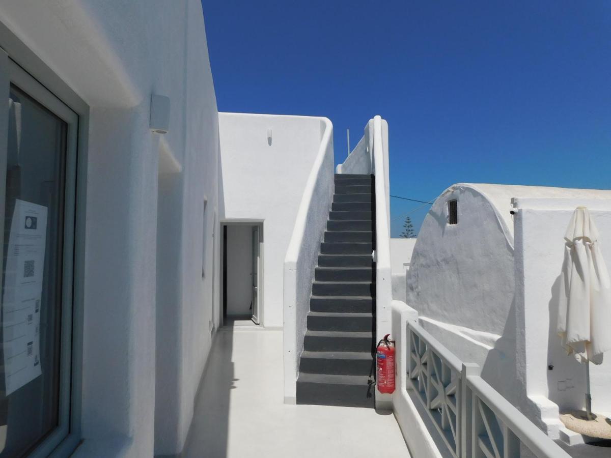 Livin Santorini - Center Rooms Santorini Island Kültér fotó