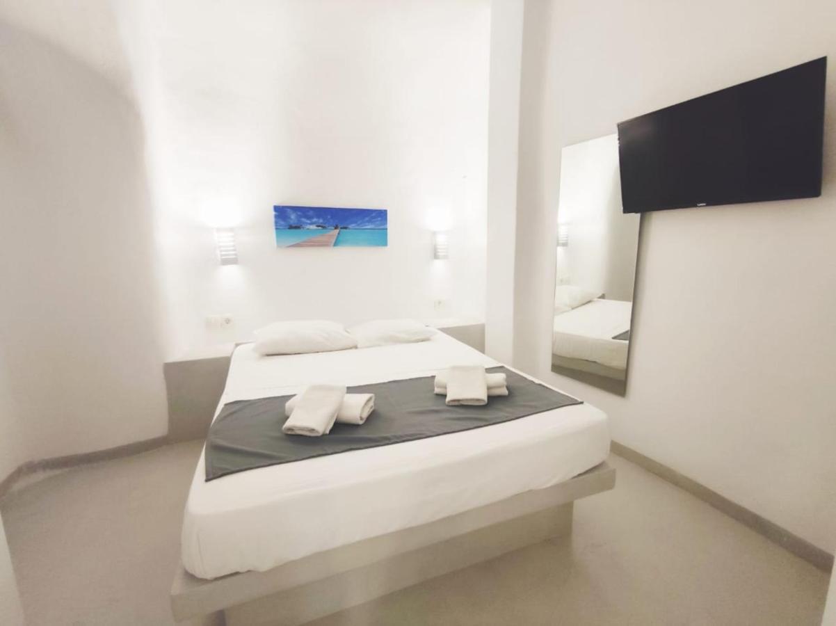 Livin Santorini - Center Rooms Santorini Island Kültér fotó