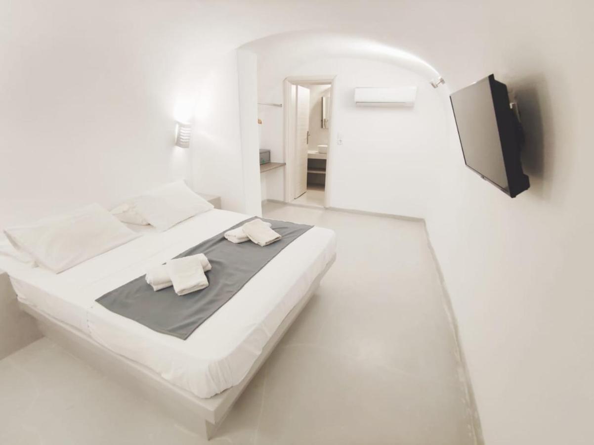 Livin Santorini - Center Rooms Santorini Island Kültér fotó