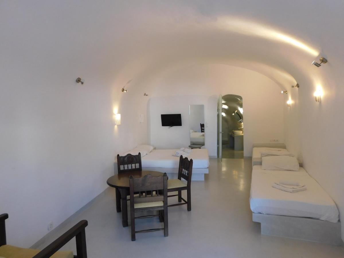 Livin Santorini - Center Rooms Santorini Island Kültér fotó